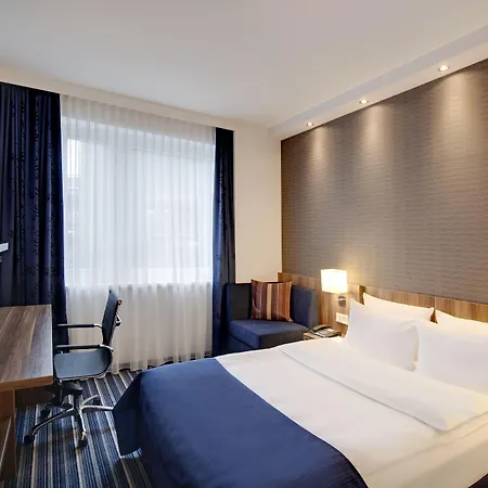 Express Airport By Ihg Brema