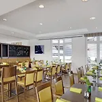 Hotell Express Airport By Ihg 3*