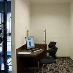 Express Airport By Ihg Hotel