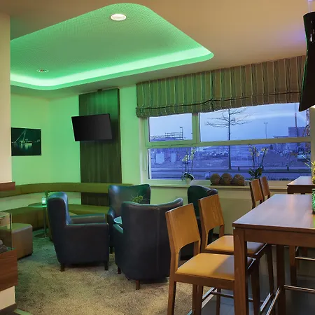 Express Airport By Ihg מלון ברמן