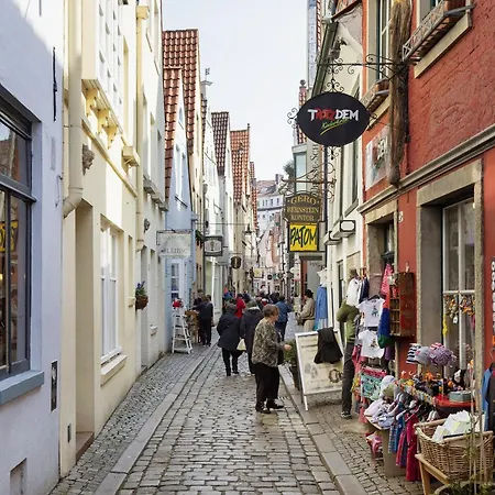 Hotel Express Airport By Ihg