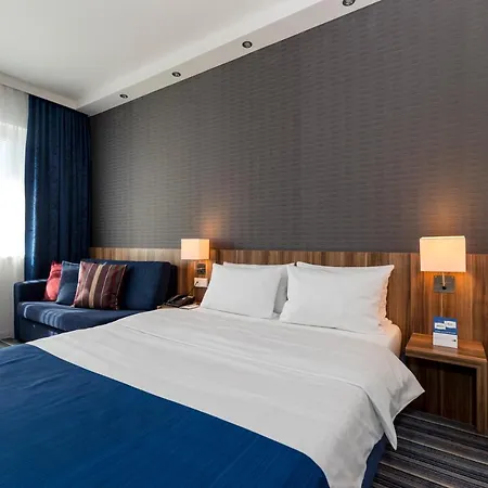 Express Airport By Ihg