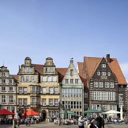 Express Airport By Ihg מלון