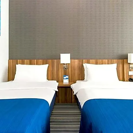 Express Airport By Ihg