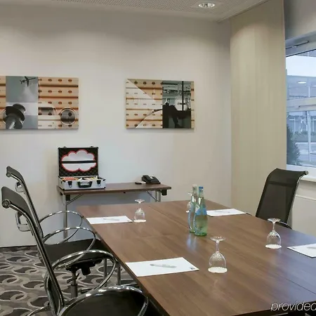 Hotel Express Airport By Ihg Bremen