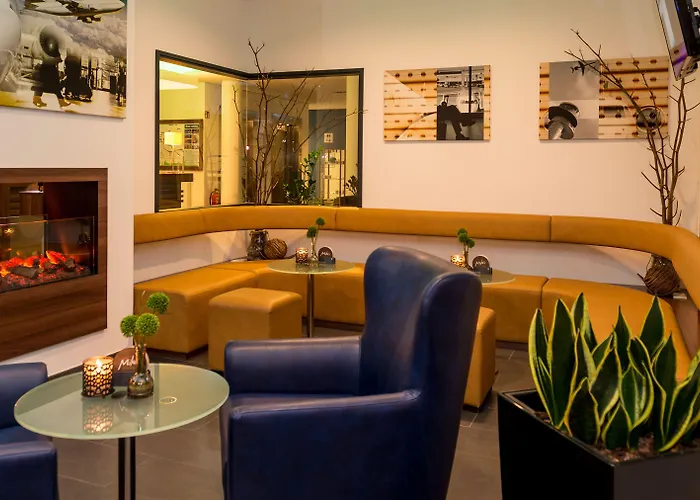 Hotel Express Airport By Ihg 3*