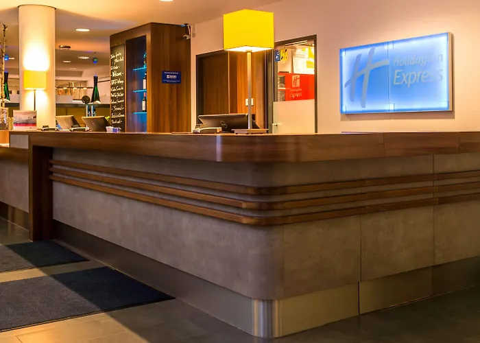 מלון Express Airport By Ihg