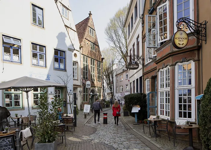 מלון Express Airport By Ihg 3*