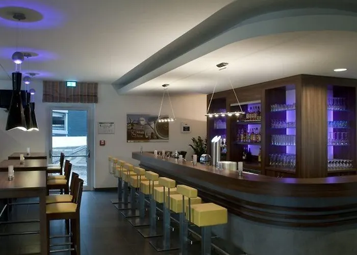 Hotel Express Airport By Ihg