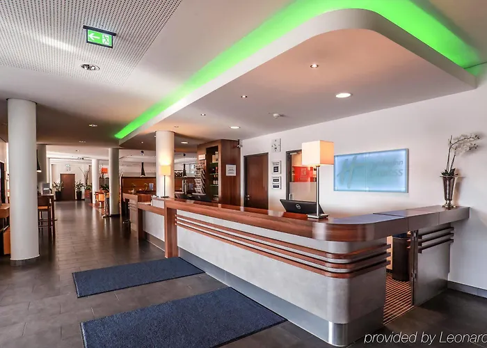 Express Airport By Ihg Brema