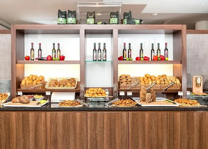 Express Airport By Ihg 3* ברמן